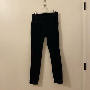 Jag jeans, high-rise skinny velvet stretch pants in a size 4 petite.